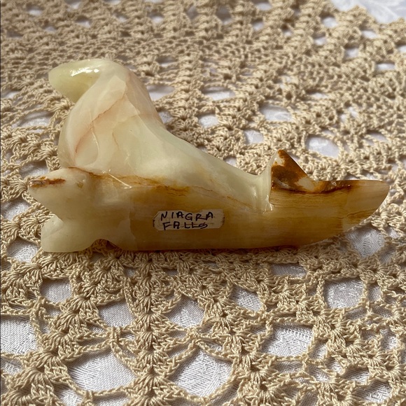 Vintage 1970 hand carved stone Onyx seal figurine. - Picture 5 of 5